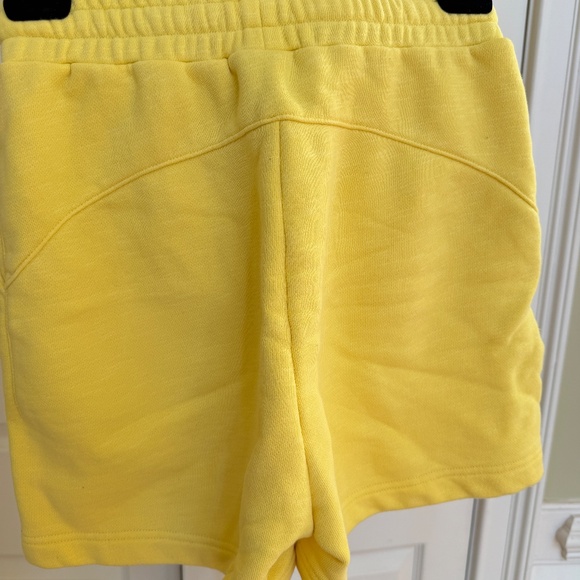 Sweaty Betty Cotton Shorts – Yellow, XS - Picture 2 of 3